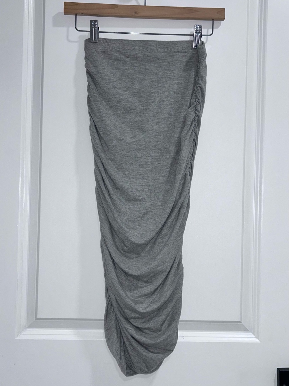 Boohoo gray  pencil skirt